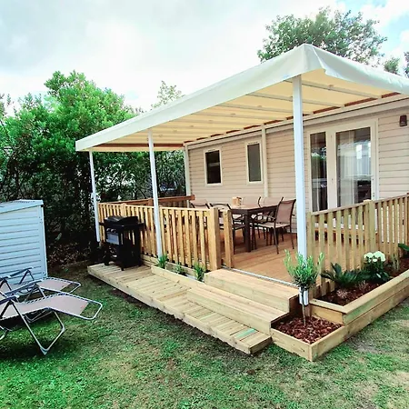 Campingplatz MOBIL HOME BISCARROSSE LAC - PISCINE et MINI GOLF TENNIS Biscarrosse